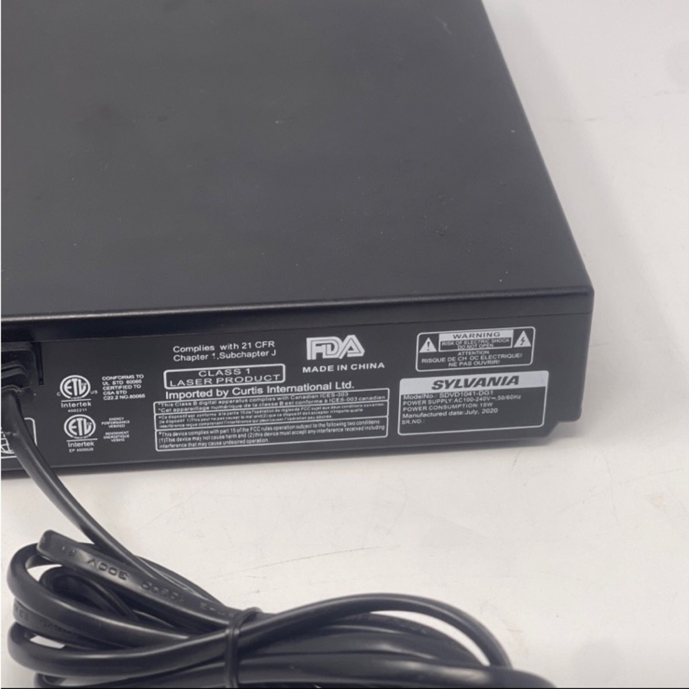 Sylvania Compact DVD Player with Progressive Scan - Picture 6 of 6